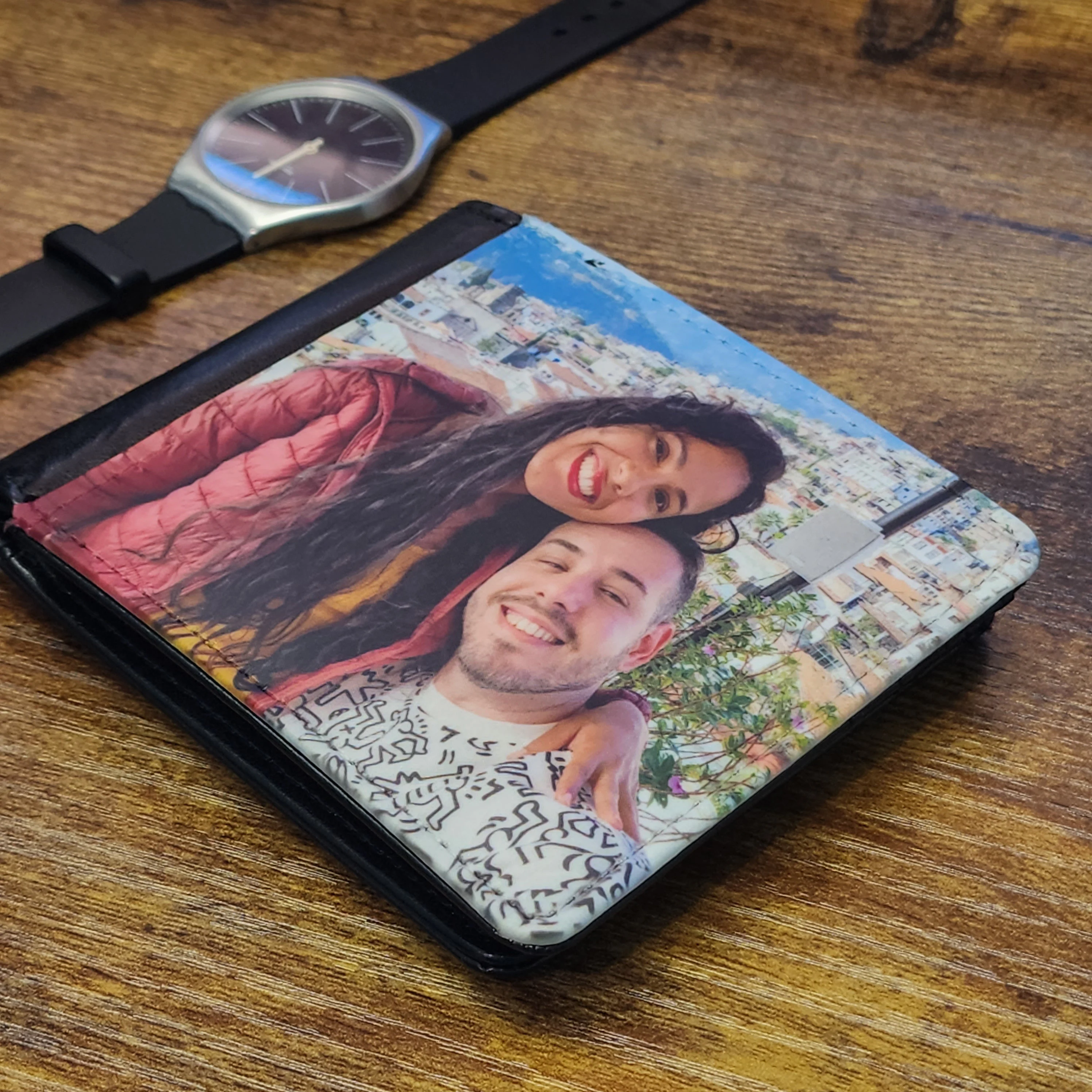 Personalized photo wallet
